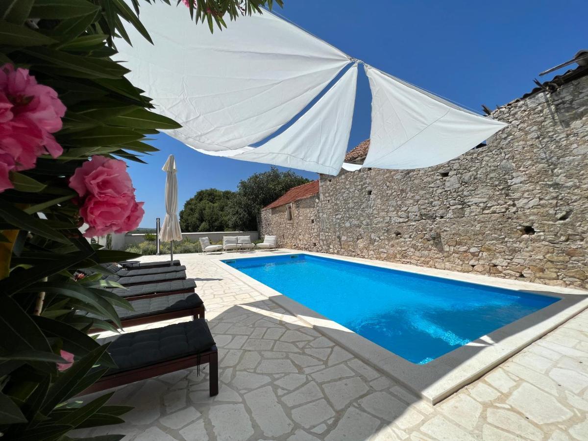 Vila Boutique House Ika With Private Swimming Pool Stankovci  Exteriér fotografie